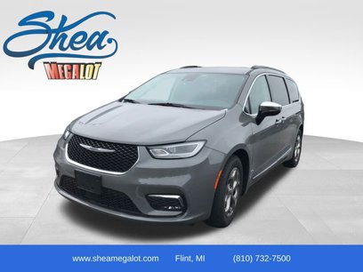 Used 2023 Chrysler Pacifica Limited