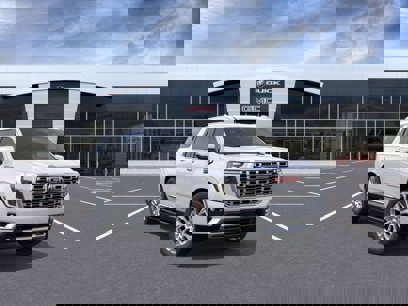 New 2025 GMC Yukon Denali w/ Sun & Power Step Package