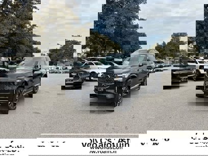 New 2025 Volvo XC90 T8 Plus w/ Protection Package Premier
