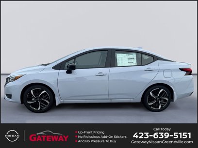 New 2025 Nissan Versa SR w/ Trunk Package