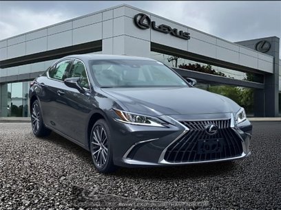 New 2025 Lexus ES 300h w/ Premium Package
