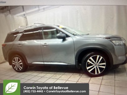 Used 2023 Nissan Pathfinder Platinum w/ Cargo Package