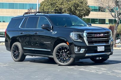 Used 2024 GMC Yukon SLT w/ SLT Luxury Package