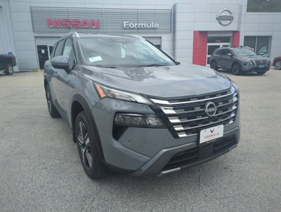 New 2025 Nissan Rogue SL w/ Tech Package