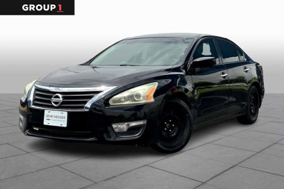 Used 2014 Nissan Altima 2.5 S w/ Display Audio Package