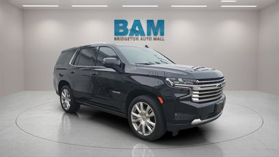 Used 2023 Chevrolet Tahoe High Country w/ Premium Package 2