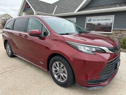 Used 2021 Toyota Sienna LE