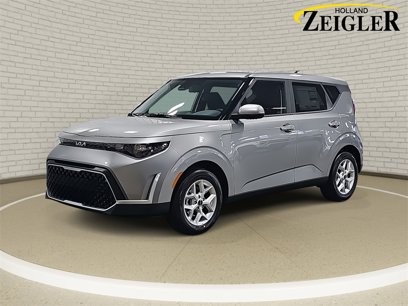 New 2025 Kia Soul LX