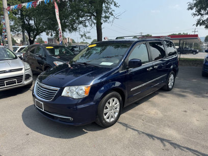 Used 2015 Chrysler Town & Country Touring w/ Driver Convenience Group