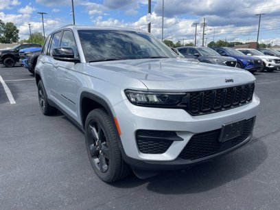 Used 2023 Jeep Grand Cherokee Altitude