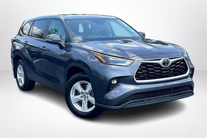 Used 2024 Toyota Highlander LE