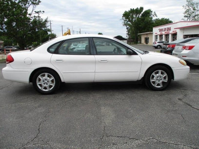 Used 2004 Ford Taurus LX