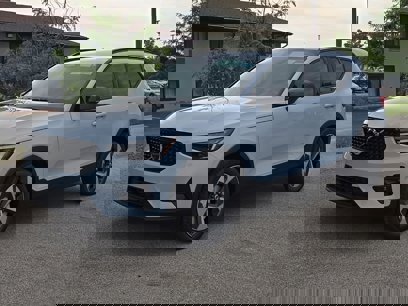 New 2026 Volvo XC40 B5 Plus w/ Protection Package Premier
