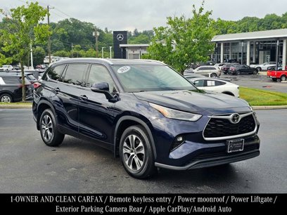 Used 2022 Toyota Highlander XLE