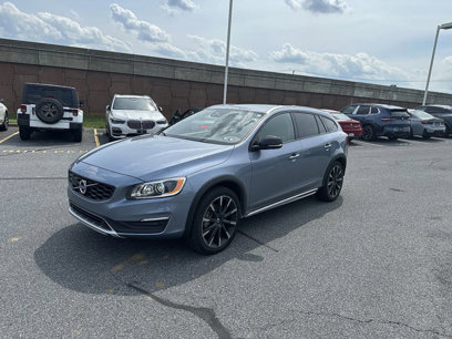 Used 2017 Volvo V60 T5 Cross Country Platinum