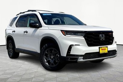 Used 2025 Honda Pilot TrailSport