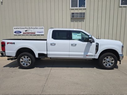 New 2025 Ford F350 Lariat w/ Lariat Ultimate Package