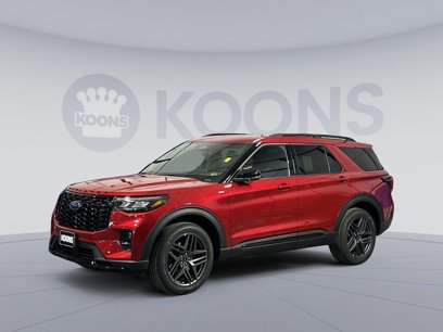 New 2025 Ford Explorer ST-Line w/ Premium Package