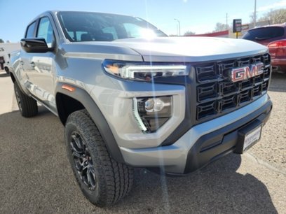 New 2025 GMC Canyon Elevation w/ Convenience Package