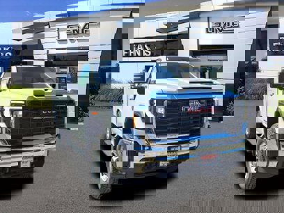 New 2025 GMC Sierra 2500 Pro w/ Snow Plow Prep/Camper Package
