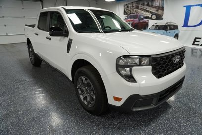 New 2025 Ford Maverick XLT w/ XLT Luxury Package