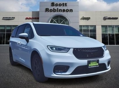 New 2023 Chrysler Pacifica Touring-L w/ S Appearance Package