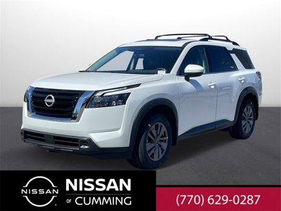 New 2025 Nissan Pathfinder SV w/ SV Premium Package