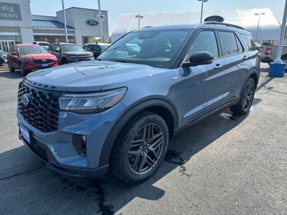 New 2025 Ford Explorer ST-Line w/ Premium Package
