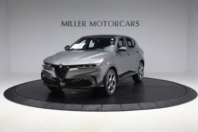 New 2025 Alfa Romeo Tonale w/ Premium Package