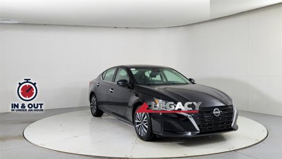Used 2024 Nissan Altima 2.5 SV