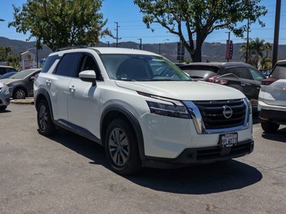 Used 2022 Nissan Pathfinder SV