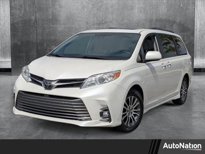 Used 2020 Toyota Sienna XLE