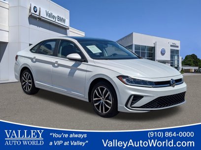 Used 2025 Volkswagen Jetta SE