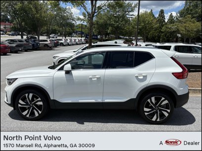 Certified 2025 Volvo XC40 B5 Plus w/ Climate Package