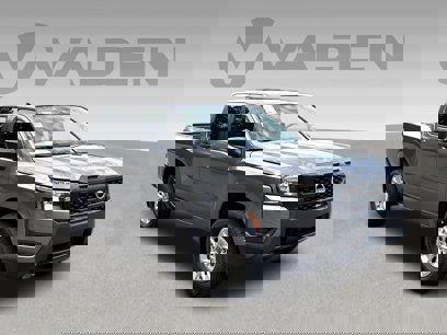 New 2025 Nissan Frontier S