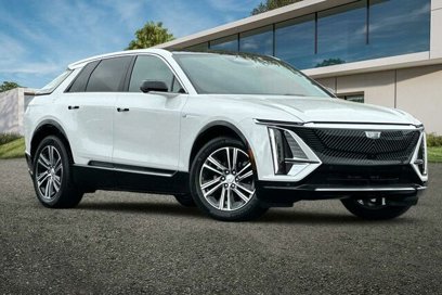 New 2025 Cadillac Lyriq Luxury
