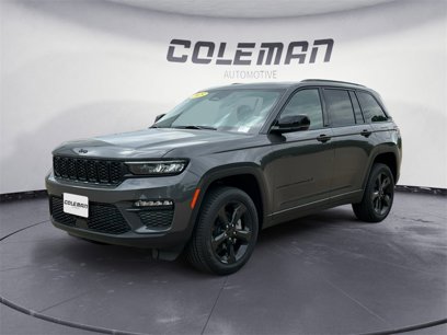 New 2025 Jeep Grand Cherokee Limited w/ Black Appearance Package