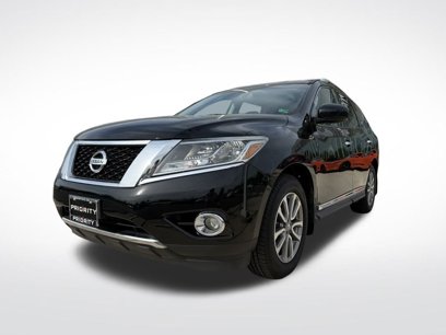 Used 2015 Nissan Pathfinder SL w/ Trailer Tow Package