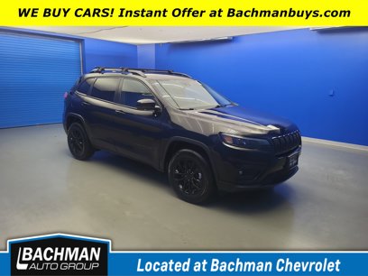 Used 2023 Jeep Cherokee Altitude Lux