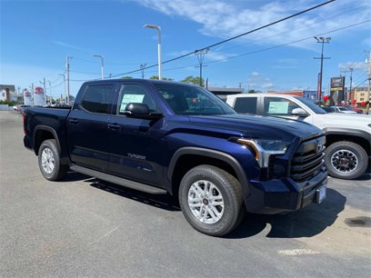New 2025 Toyota Tundra SR5