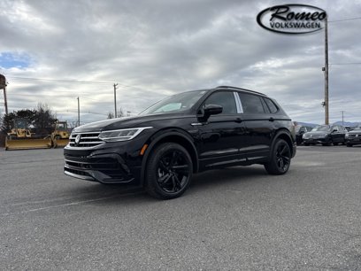 New 2024 Volkswagen Tiguan SE R-Line