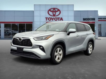 Used 2024 Toyota Highlander LE