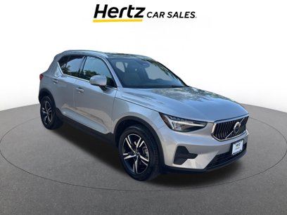 Used 2024 Volvo XC40 B5 Core
