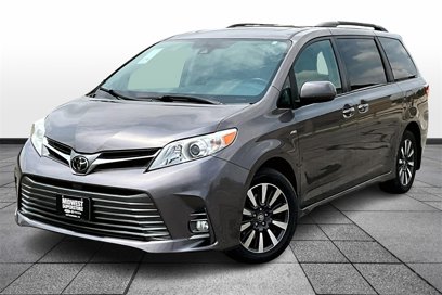 Used 2020 Toyota Sienna XLE Premium