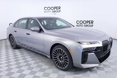 New 2025 BMW 740i xDrive