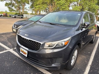 Used 2015 Kia Sedona LX