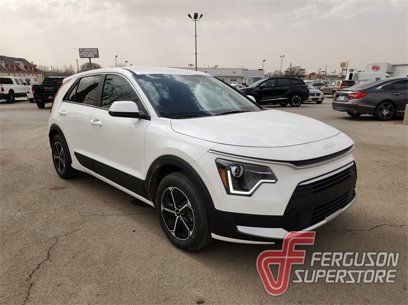 New 2025 Kia Niro LX