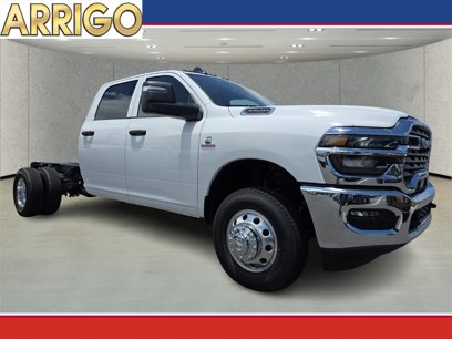 New 2025 RAM 3500 Tradesman w/ Chrome Appearance Group