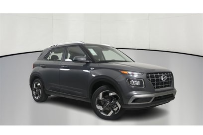 New 2025 Hyundai Venue SEL