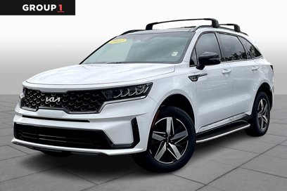 Used 2022 Kia Sorento S w/ Panoramic Sunroof Package